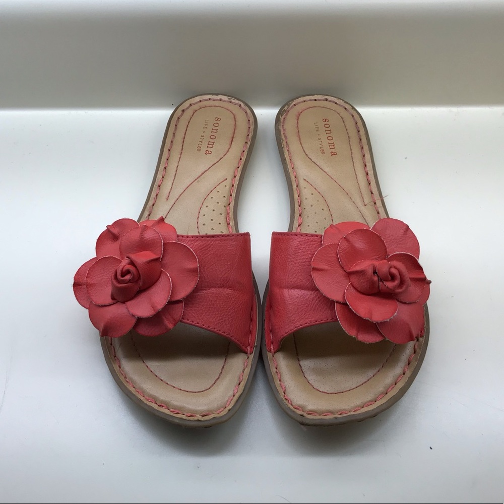 Coral leather sandals